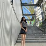 清水里香、生足美脚を押し出した夏コーデを披露！「美脚！！」「可愛い過ぎ〜」
