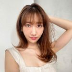 AKB48 柏木由紀、真顔で見つめる自撮りポートレートに反響！「真顔でも可愛いです」