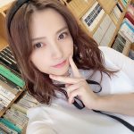 桃月なしこ、水着とお嬢様コーデのギャップがスゴい!