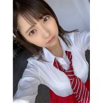 十味、凝視できない制服自撮りショットに反響ぞくぞく