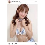 立花紫音、メイド風ビキニで魅せる笑顔にキュン！