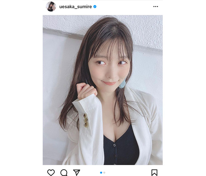 上坂すみれ、同志たちへ胸チラのサービスショット公開！