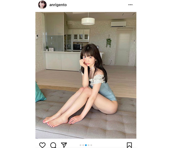 源藤アンリ、スラリと伸びた美脚に釘付け!