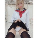 羽生ゆか、「校則違反」なセーラー服から下着チラリ
