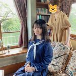 星名美津紀、セーラー服を脱いで黒ランジェリーを大胆見せつけ!