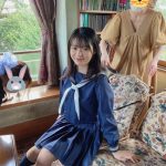 星名美津紀、セーラー服を脱いで黒ランジェリーを大胆見せつけ!