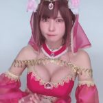 えなこ、アラビアンナイト風セクシー衣装で謎ダンスを披露！「可愛い」「スタイル完璧」