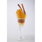 エンポリオ アルマーニ カフェ 心斎橋パルコ、9・10 月のパフェは「オレンジと洋梨のパフェ」