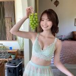 新谷姫加、透け感レースで魅せる健康美ボディ
