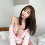 辻りりさ、寝起きで癒してくれるふんわり美乳にうっとり
