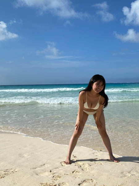 豊田ルナ、砂浜で健康美ボディ炸裂!「ユナ隊員とのギャップも良い」