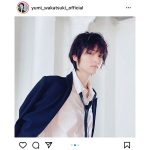 若月佑美、話題の男装カットから別バージョンのオフショット公開