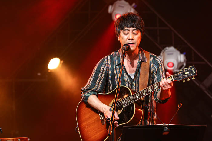 山崎まさよし、伝説のライブハウス「日清食品パワステリブート」でオンラインライブ開催