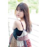乃木坂46 岩本蓮加、少女から大人へと成長する時間を捉えたポートレートで「blt graph.」表紙を飾る