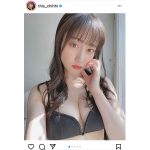 NMB48 川上千尋、黒ビキニで魅せる白肌オフショットに歓喜の声
