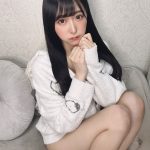 真島なおみ、犬耳パーカーで甘える眼差しにキュン!!