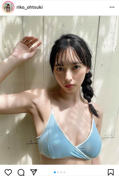 大槻りこ、木漏れ日に浮かぶ美麗なデコルテに釘付け!