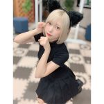 コスプレイヤー・篠崎こころの金髪黒猫コスプレに反響ぞくぞく