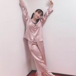 上坂すみれ、ツインテールのパジャマオフショット披露