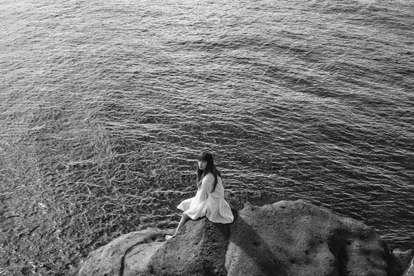 FAKY・AKINA、『愛に溺れた過去の自分』を描いた新曲リリースを発表