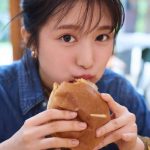 福本莉子、4年ぶりの写真集発売 髪型をバッサリショートにした場面も