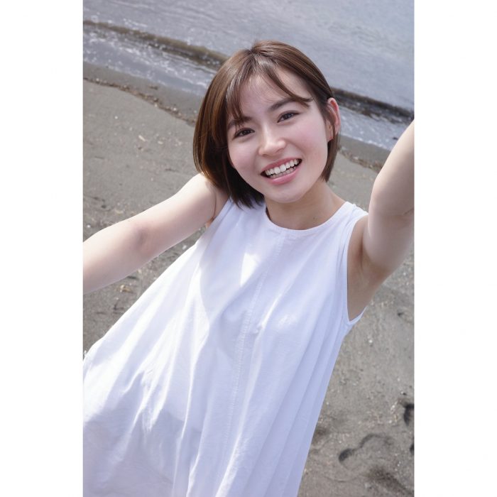 桜田茉央、新プロフィールのアザーカット公開 まぶしい笑顔に釘付け