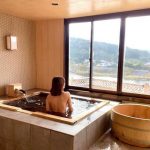 古川真奈美、露天風呂で美背中披露した入浴ショット公開