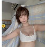 コスプレイヤー ・伊織もえ、「たわわすぎる」美乳オフショット公開