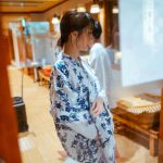 伊織もえ、2nd写真集の重版決定! 温泉オフショットも公開
