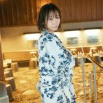 伊織もえ、2nd写真集の重版決定! 温泉オフショットも公開