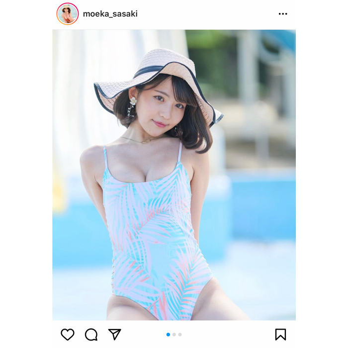 佐々木萌香、ハイレグ水着姿のグラビアショットを披露！「メチャクチャ可愛い」