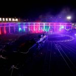 きゃりーぱみゅぱみゅが、京都鉄道博物館でスペシャルオンラインライブ開催! 扇形機関庫を前にパフォーマンス