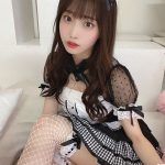 #ババババンビ 岸みゆ、刺激強めなメイドコスプレに悶絶!!