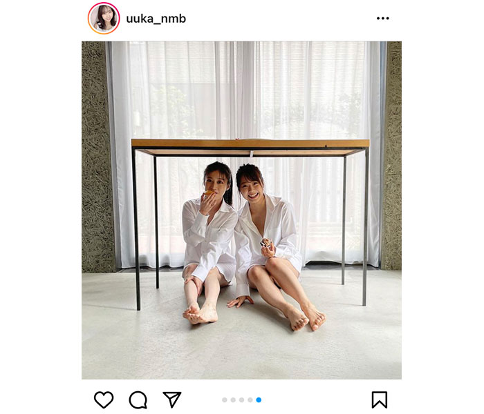 NMB48 加藤夕夏、川上千尋と「彼シャツ」2ショット披露! グラビアメン引き継ぎの決意語る