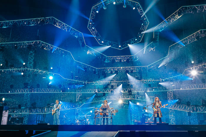 THE ALFEE、横浜アリーナで無観客ライブ開催 グループ最多公演記録を更新