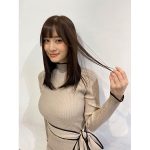 高橋凛、タートルネックの私服コーデを紹介