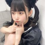 新居歩美、「宇宙1かわいい」猫耳ショットでぷにぷにほっぺを「触ってみる？」