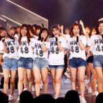 HKT48、10周年特別公演で2022年ツアーをサプライズ発表