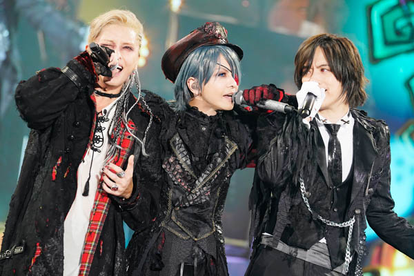 【ライブレポート】HYDE、「20th Orchestra Concert HYDE 黑ミサ 2021 Halloween」開催! DAIGO・手越祐也もゲスト出演