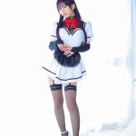 コスプレイヤー・いくみ、美脚で魅せるM字開脚で悩殺