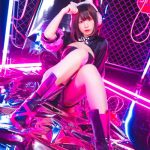 えなこ、猫耳セクシー衣装のヘソだしルックが「可愛いすぎる」と反響！