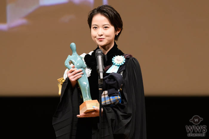 伊藤万理華が「最優秀新進女優賞」を授賞 今後は「映画を未来に繋げていけるような役者になりたい」＜第13回TAMA映画賞＞