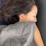 京佳、沖縄で見せたデコルテ輝くポートレートにうっとり