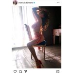 森咲智美、見えちゃってる下着姿を逆光線で見せつけ!
