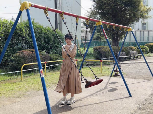 AKB48 村山彩希、笑顔と濡れ肌のギャップがたまらない「漫画アクション」オフショット公開