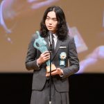 菅田将暉、「第13回TAMA映画賞」で「最優秀男優賞」を授賞 結婚祝福に照れ笑いも