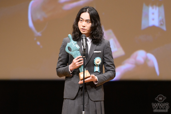 菅田将暉、「第13回TAMA映画賞」で「最優秀男優賞」を授賞 結婚祝福に照れ笑いも