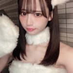 NMB48 和田海佑、「いい推しの日」にケモ耳コスプレでデコルテ披露