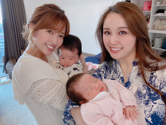 舟山久美子、石田安奈と5年ぶりに再会を報告 愛娘との4ショットも公開