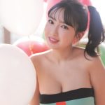 沢口愛華がクリスマスを彩る新たなグラビアに挑戦! ＜B.L.T.＞